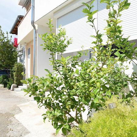 Relax 1 Apartment Pakostane Ngoại thất bức ảnh