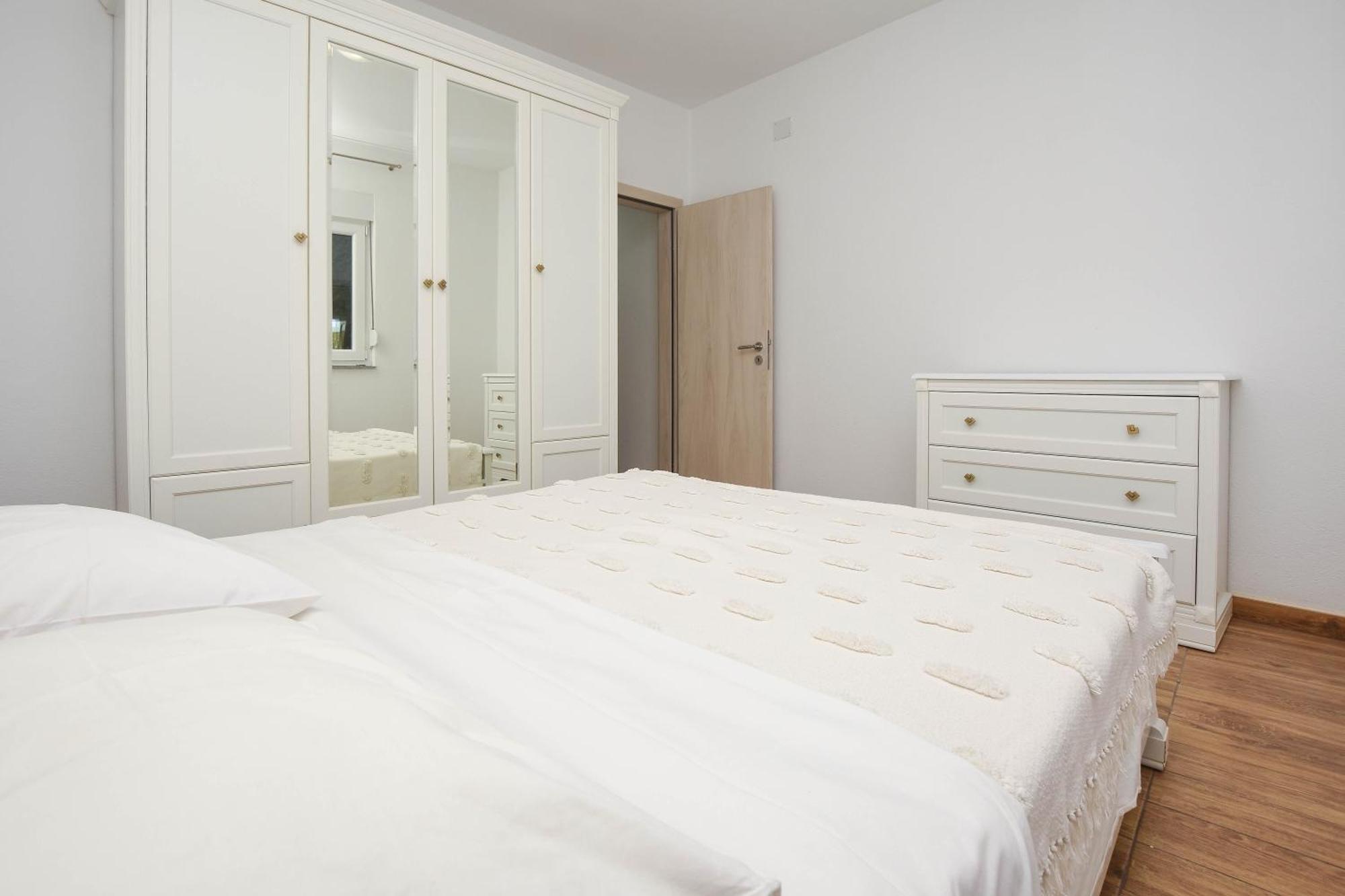Relax 1 Apartment Pakostane Ngoại thất bức ảnh